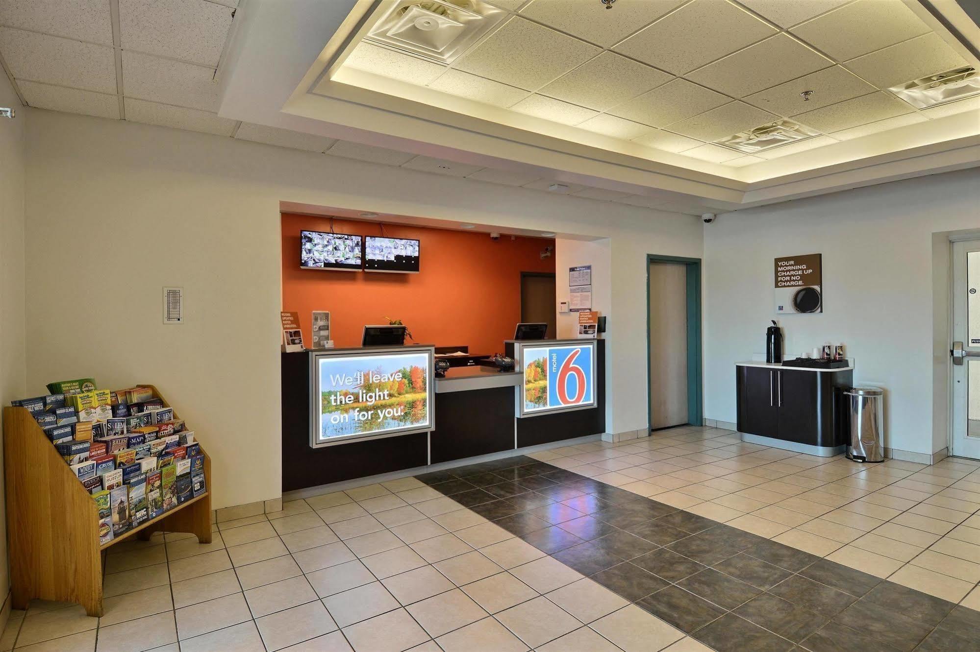 Motel 6-Tewksbury, Ma - Boston Exterior photo