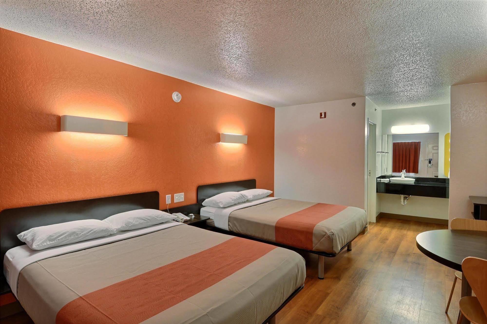 Motel 6-Tewksbury, Ma - Boston Exterior photo